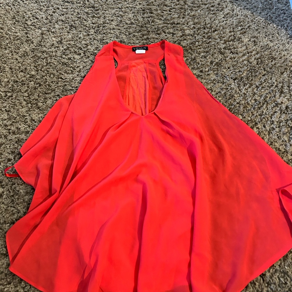 VENUS Bold Red Top
